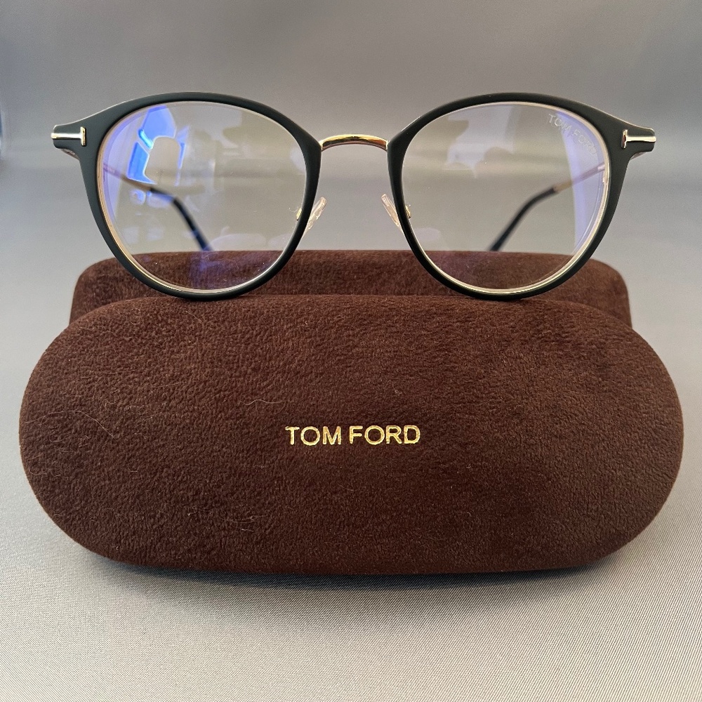 🎉HOST PICK🎉 Tom Ford FT5528-B Blue Block Collection 002 Eyeglasses Matte Black